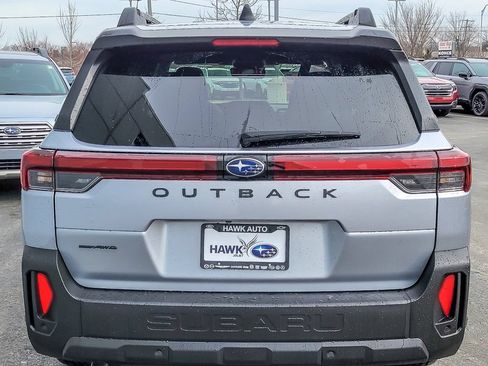 Used 2026 Subaru Outback Limited AWD/4WD image 5