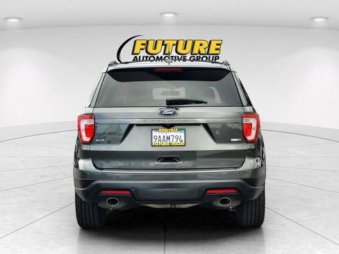Certified 2019 Ford Explorer XLT w/ XLT Sport Appearance Package AWD/4WD image 5