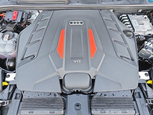 Certified 2024 Audi SQ8 Prestige image 29