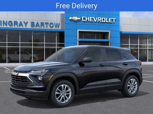 New 2026 Chevrolet TrailBlazer LS w/ LS Convenience Package FWD image 2
