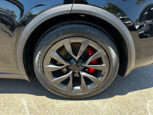 Used 2023 Tesla Model X Plaid AWD/4WD image 10