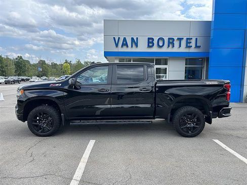 Certified 2024 Chevrolet Silverado 1500 LT Trail Boss w/ LT Trail Boss Premium Package AWD/4WD image 2