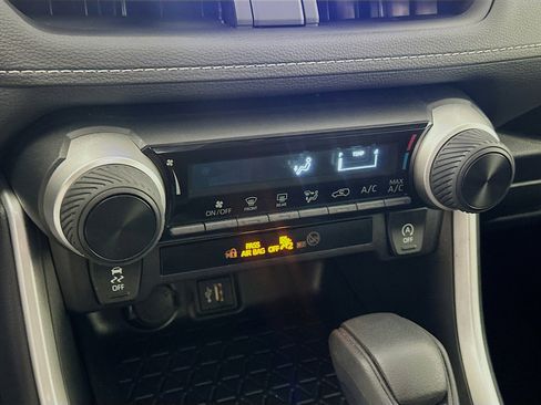 Used 2025 Toyota RAV4 LE image 23