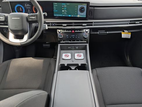 New 2026 Hyundai Santa Fe SE AWD/4WD image 9