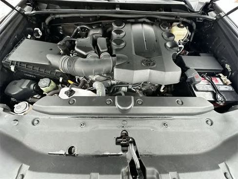 Used 2018 Toyota 4Runner SR5 image 25