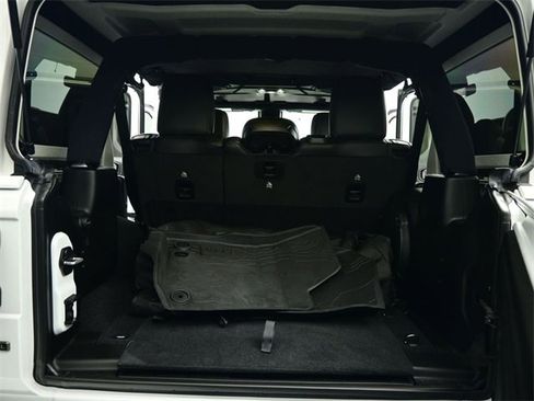 Used 2021 Jeep Wrangler Unlimited Sahara image 34