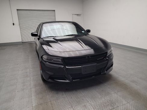 Used 2019 Dodge Charger SXT RWD image 14
