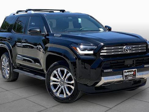 Used 2025 Toyota 4Runner Limited AWD/4WD image 3