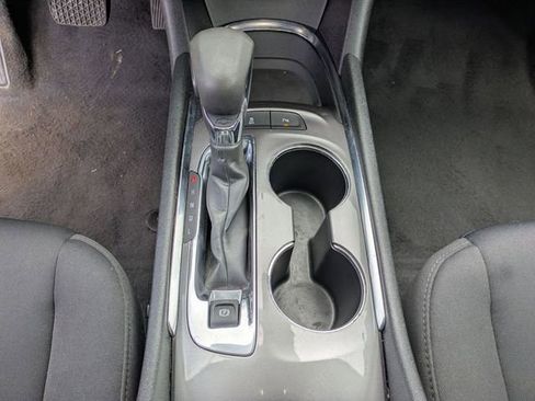 Used 2024 Chevrolet Malibu LT FWD image 15