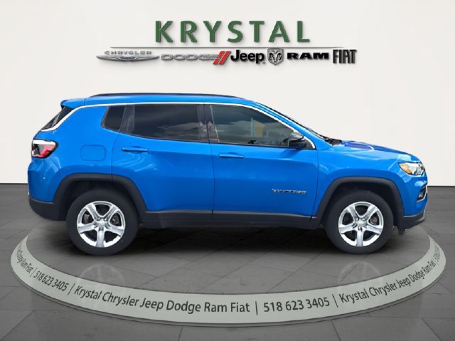 Certified 2023 Jeep Compass Latitude w/ Convenience Group AWD/4WD image 8