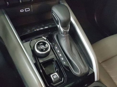 Used 2023 Chevrolet Colorado ZR2 w/ ZR2 Convenience Package III image 27