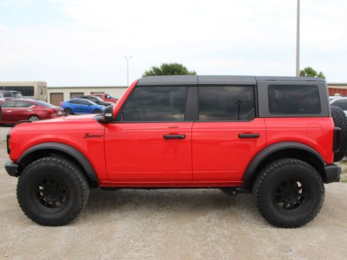 Used 2023 Ford Bronco Wildtrak AWD/4WD image 3