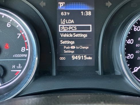 Certified 2019 Toyota Camry SE image 22