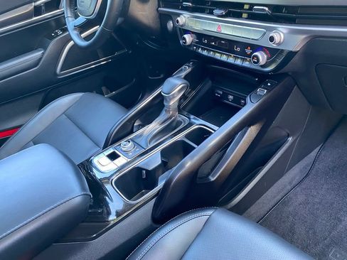 Used 2025 Kia Telluride S AWD/4WD image 44