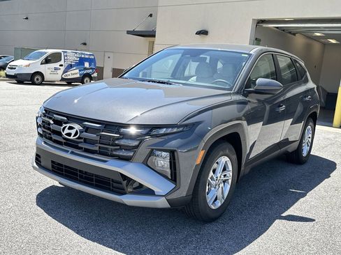 New 2026 Hyundai Tucson SE FWD image 3