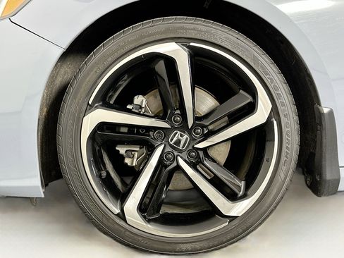 Used 2022 Honda Accord Sport image 11