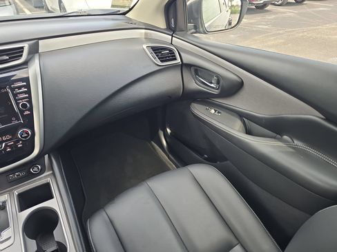 Used 2023 Nissan Murano SV w/ SV Midnight Edition Package FWD image 12