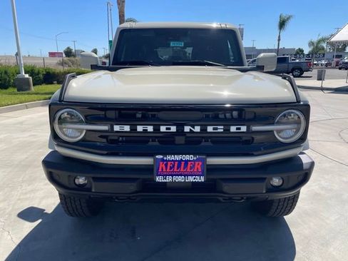 New 2026 Ford Bronco Outer Banks AWD/4WD image 8
