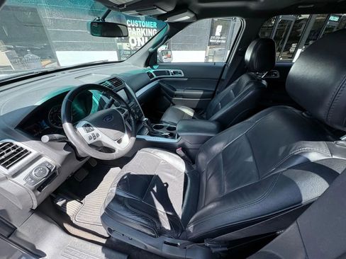 Used 2012 Ford Explorer XLT image 11
