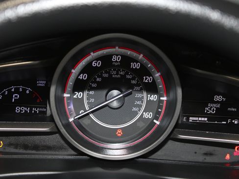 Used 2016 MAZDA MAZDA3 i Sport FWD image 11