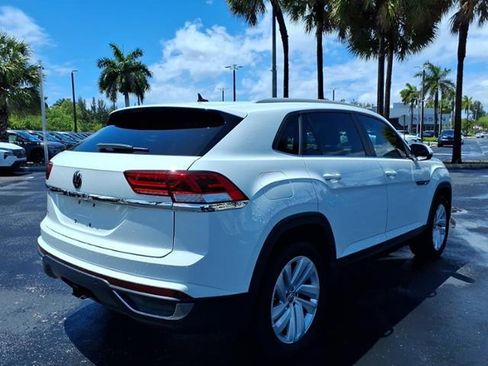 Used 2021 Volkswagen Atlas Cross Sport SE w/ Panoramic Sunroof Package image 14