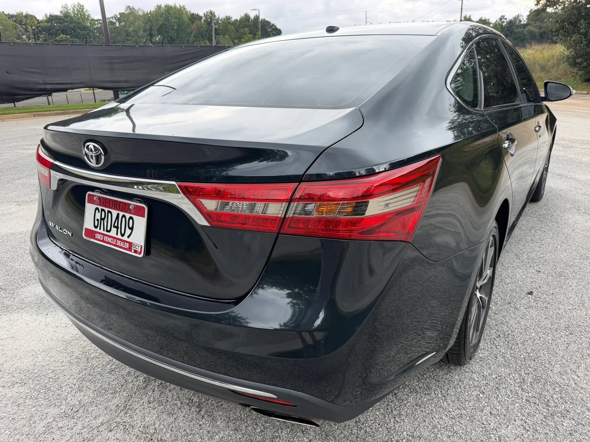 Used 2018 Toyota Avalon XLE FWD image 5