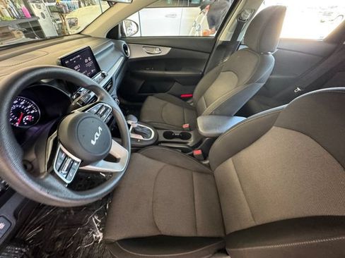 Used 2024 Kia Forte LXS FWD image 28