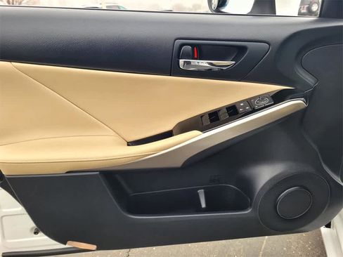 Used 2015 Lexus IS 250 image 16
