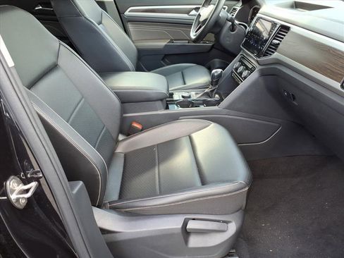 Used 2022 Volkswagen Atlas SE image 6