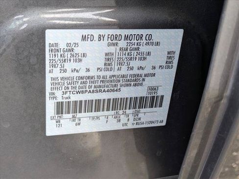 Used 2025 Ford Maverick Lobo AWD/4WD image 15