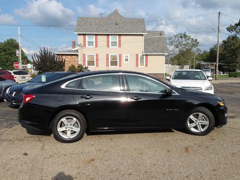 Used 2020 Chevrolet Malibu LS w/ LPO, Convenience Package 2 FWD image 4