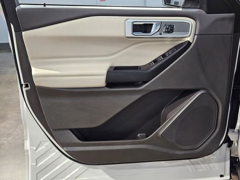 Used 2020 Ford Explorer Platinum image 20