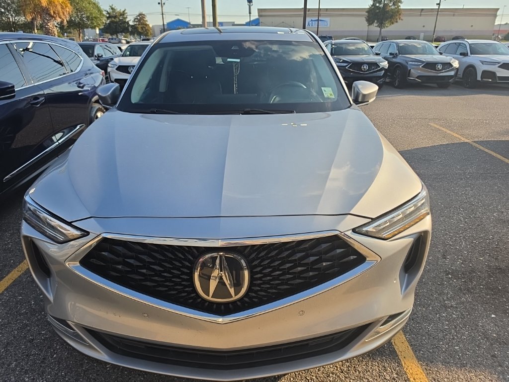 Used 2023 Acura MDX w/ Technology Package FWD image 2