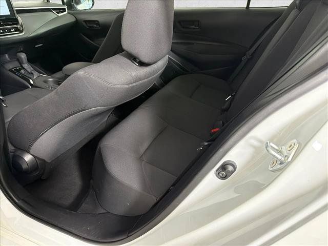 Used 2025 Toyota Corolla LE w/ Convenience Package FWD image 20