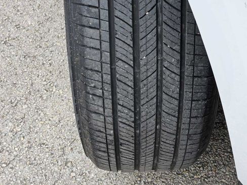 Used 2022 Chevrolet Equinox LS w/ LPO, Floor Liner Package image 10