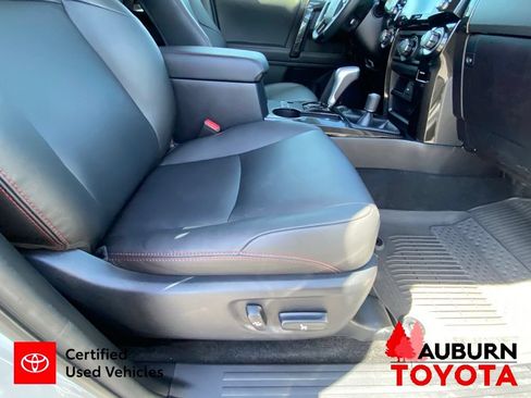 Certified 2024 Toyota 4Runner TRD Off-Road Premium w/ Moonroof Package AWD/4WD image 19