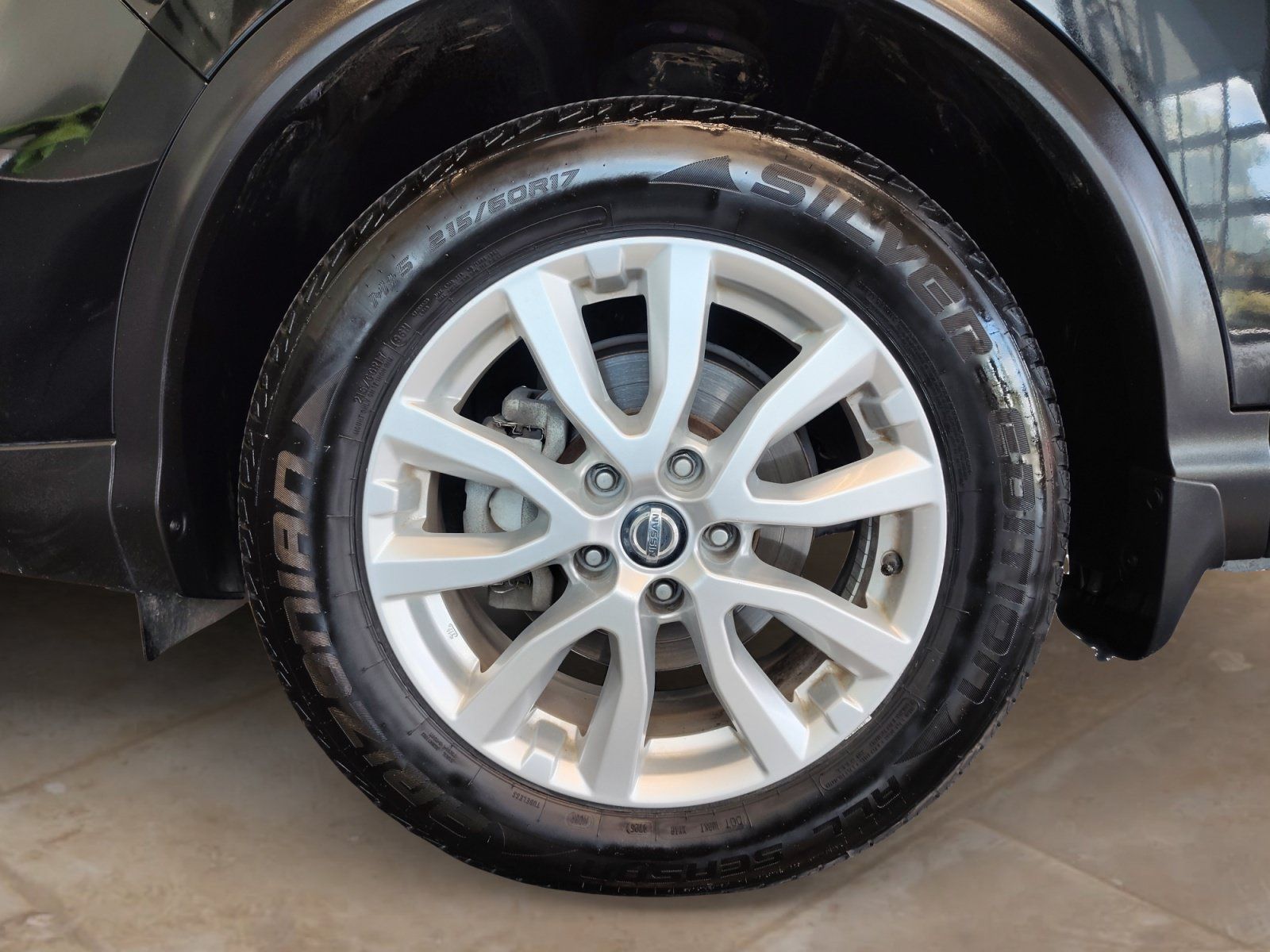 Used 2020 Nissan Rogue Sport SV FWD image 26