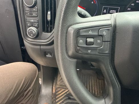 Used 2022 Chevrolet Silverado 1500 Custom AWD/4WD image 10