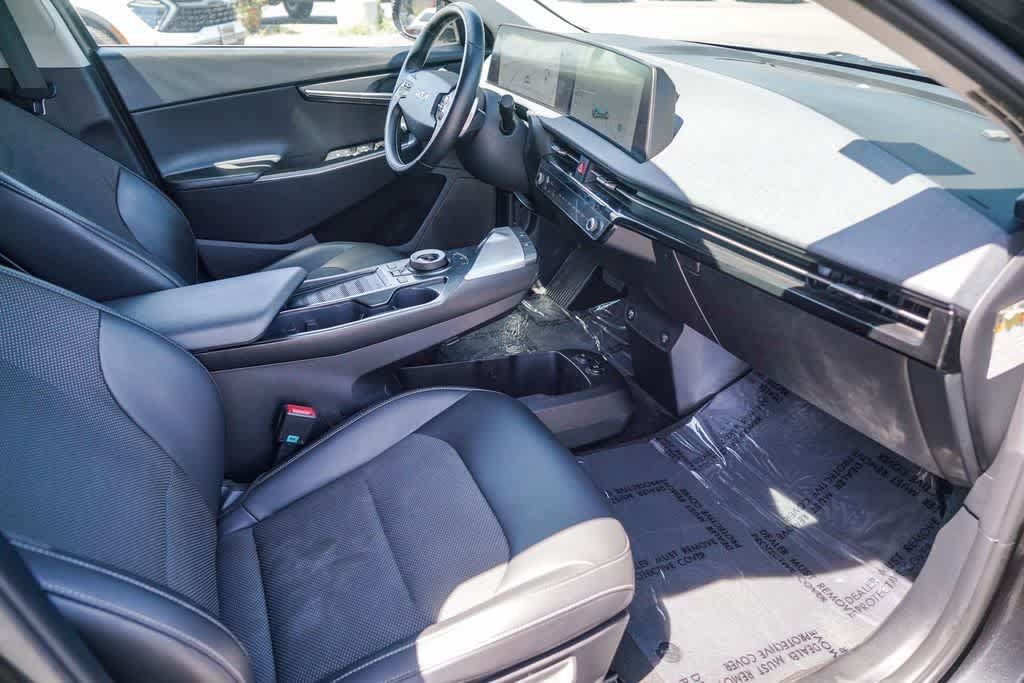 Used 2024 Kia EV6 Light RWD image 15