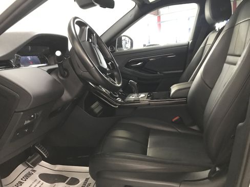 Used 2023 Land Rover Range Rover Evoque R-Dynamic S image 9