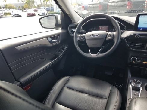 Used 2022 Ford Escape SEL image 15