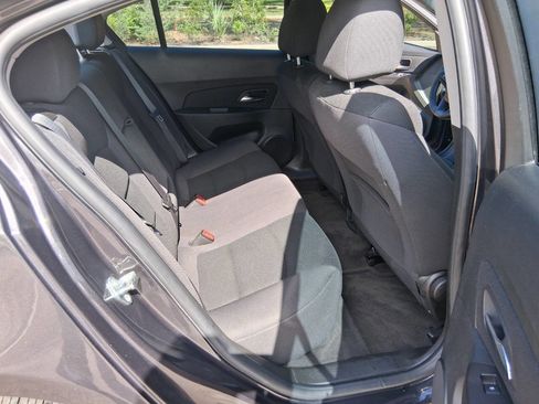Used 2016 Chevrolet Cruze LT FWD image 14