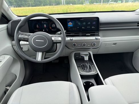 New 2026 Hyundai Kona SE FWD image 23