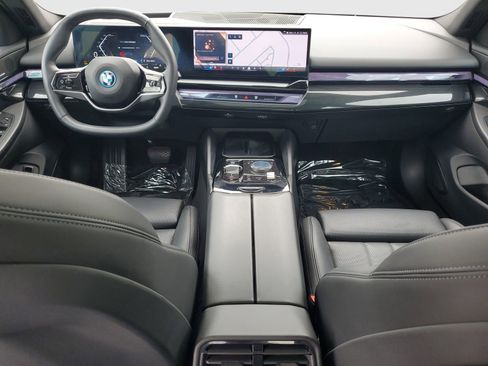 Used 2024 BMW i5 eDrive40i RWD image 11