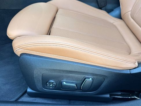 Used 2025 BMW i4 eDrive40 image 14