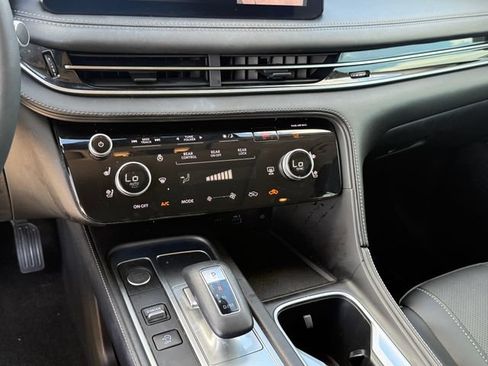 Used 2024 INFINITI QX60 Luxe FWD image 24