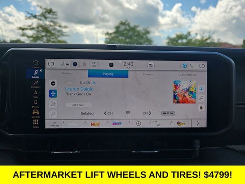 New 2025 Jeep Wrangler Sahara image 20