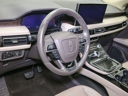 Used 2021 Lincoln Nautilus Reserve AWD/4WD image 27