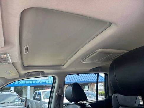 Used 2015 Honda Pilot Touring image 22
