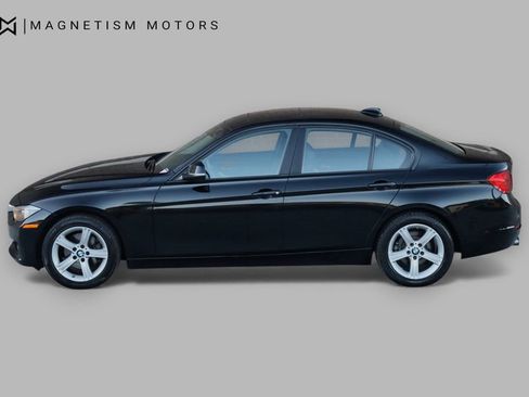 Used 2013 BMW 328i xDrive Sedan image 3